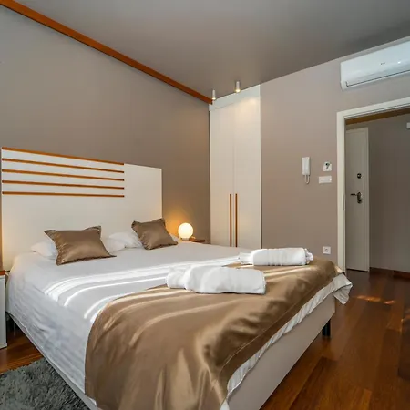 塞林特巴维斯奢华客房及公寓旅馆 招待所 斯普利特