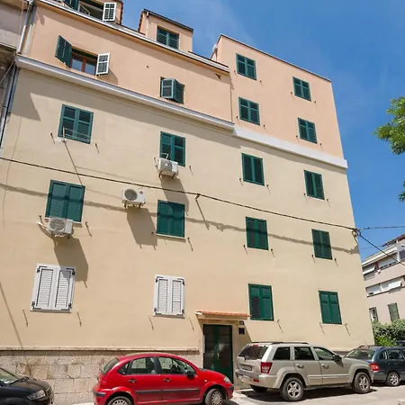 塞林特巴维斯奢华客房及公寓旅馆 4* 斯普利特