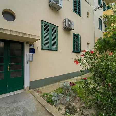 招待所 塞林特巴维斯奢华客房及公寓旅馆