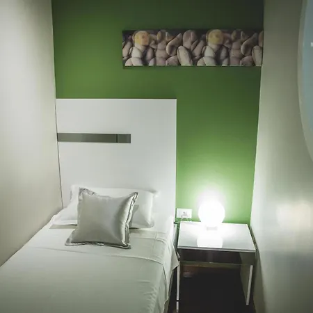 招待所 塞林特巴维斯奢华客房及公寓旅馆 4*