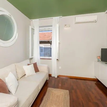 塞林特巴维斯奢华客房及公寓旅馆 4*