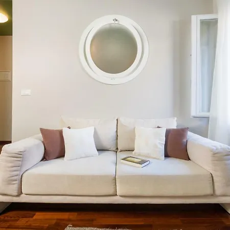 塞林特巴维斯奢华客房及公寓旅馆 4*