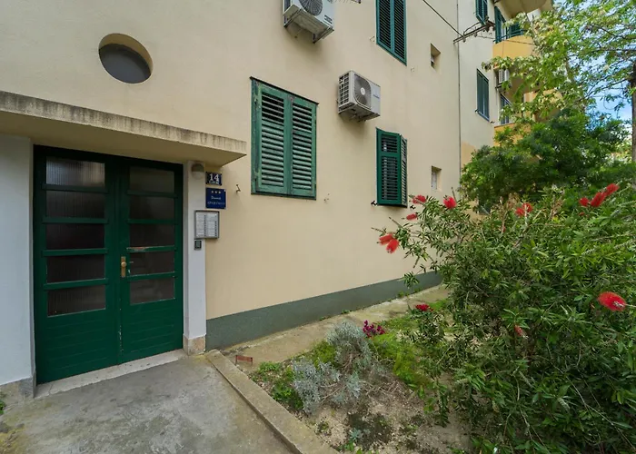 招待所 塞林特巴维斯奢华客房及公寓旅馆