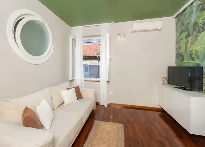 塞林特巴维斯奢华客房及公寓旅馆 4*